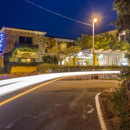 Lu Pitrali Hotel 3*