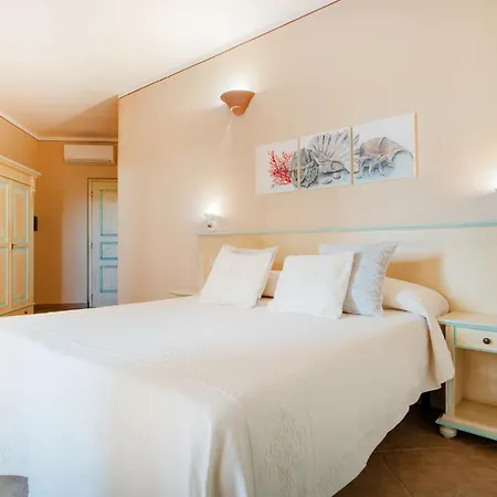 Hotel Lu Pitrali San Teodoro (Sardinia)